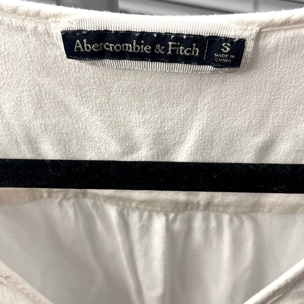 abercrombie & fitch white top